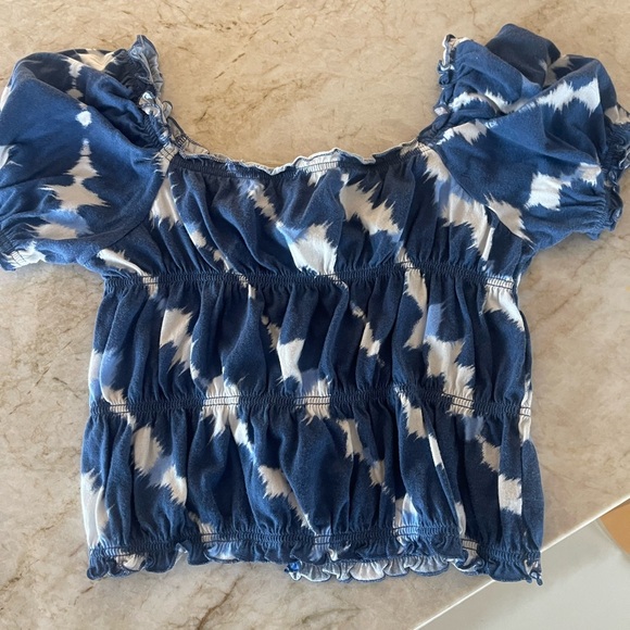 GAP Kids Smocked Flutter Sleeve Top - Picture 3 of 4